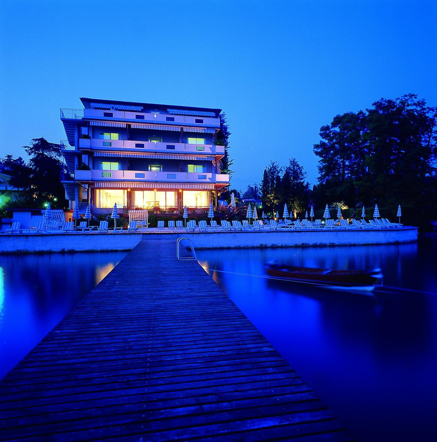 Hotel Continental Wellness & Spa Sirmione Exterior foto